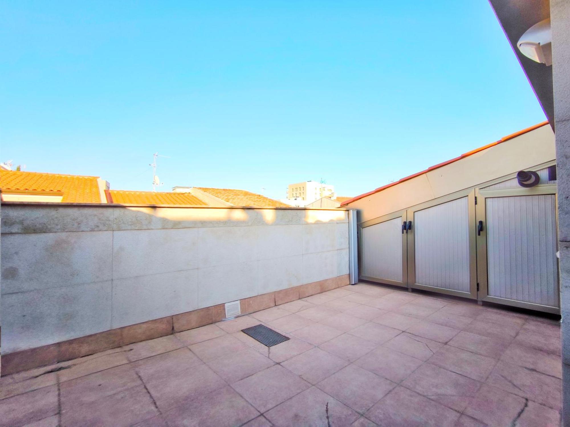 Moderno Apartamento Duplex En Terrassa Centro Exteriör bild