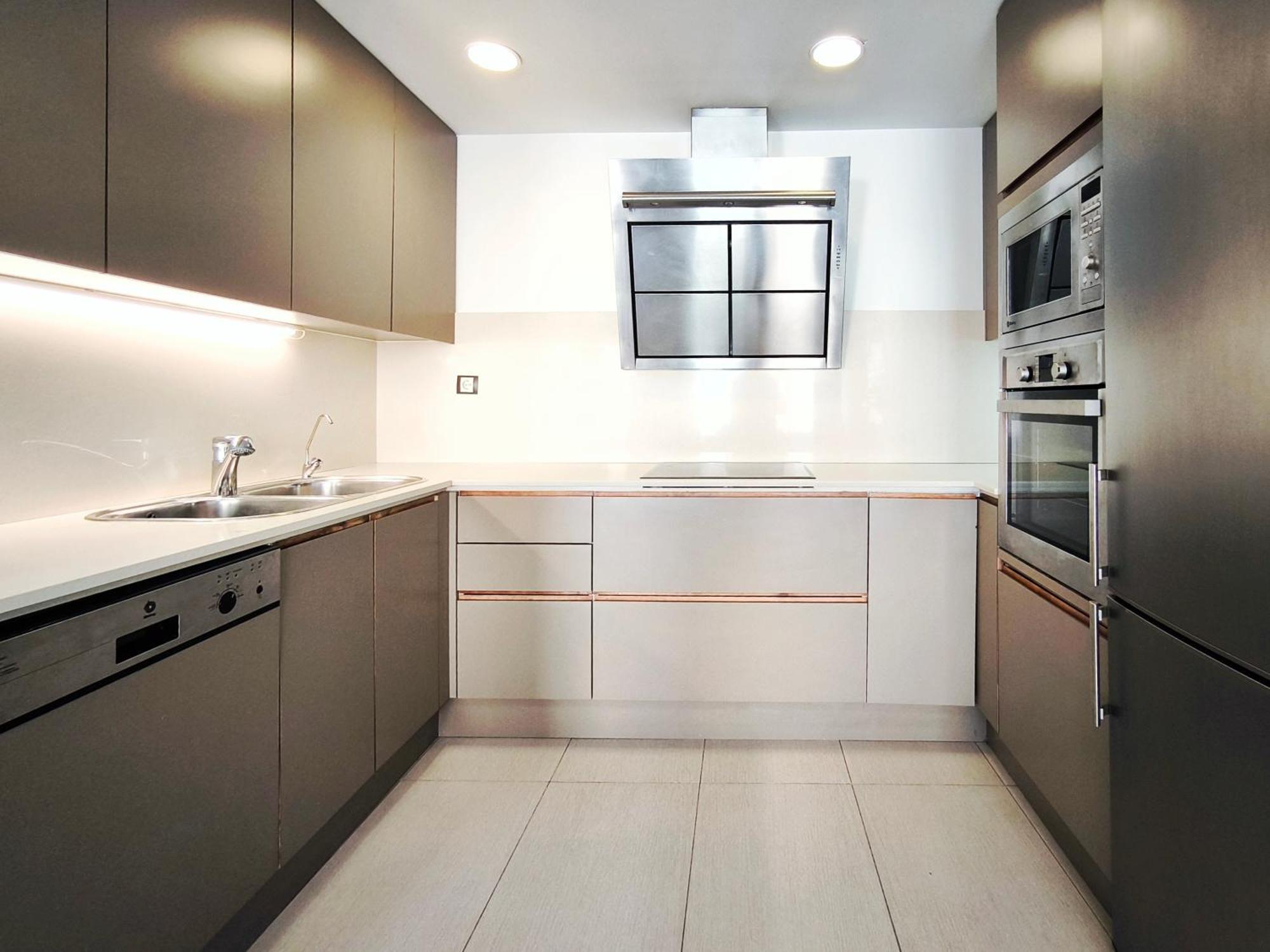 Moderno Apartamento Duplex En Terrassa Centro Exteriör bild