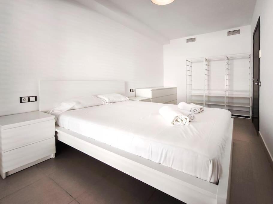 Moderno Apartamento Duplex En Terrassa Centro Exteriör bild